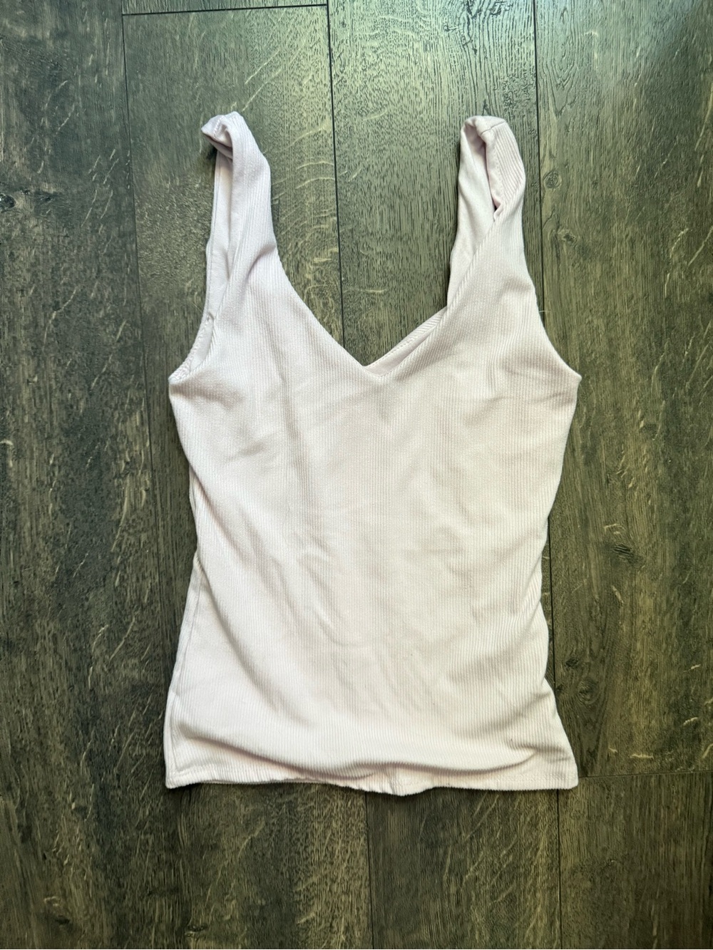 Ribbed V-Neck Tank Top in Pale Pink